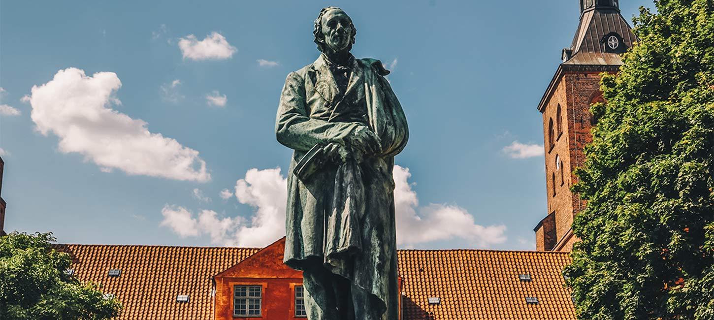 Die Hans Christian Andersen Skulptur