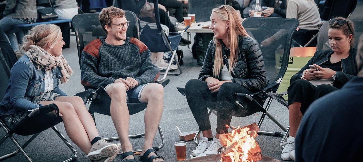 Lagerfeuer vor Storms Pakhus