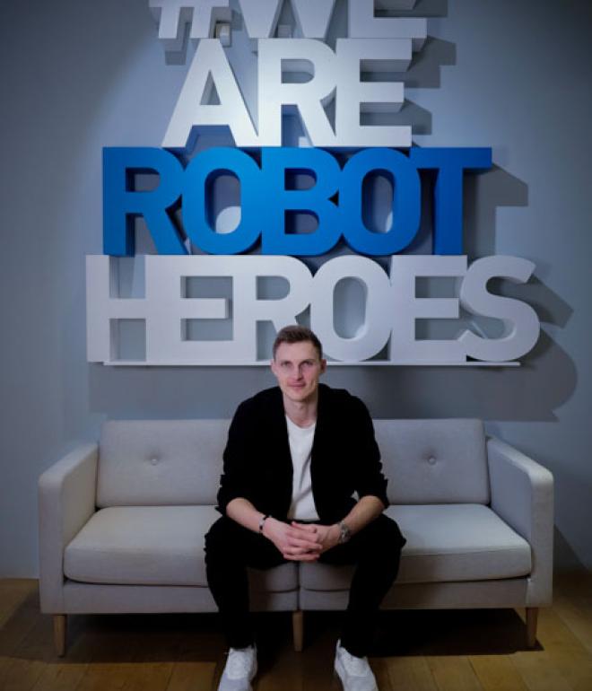 Viktor Axelsen i Robot Pop Up i Odense