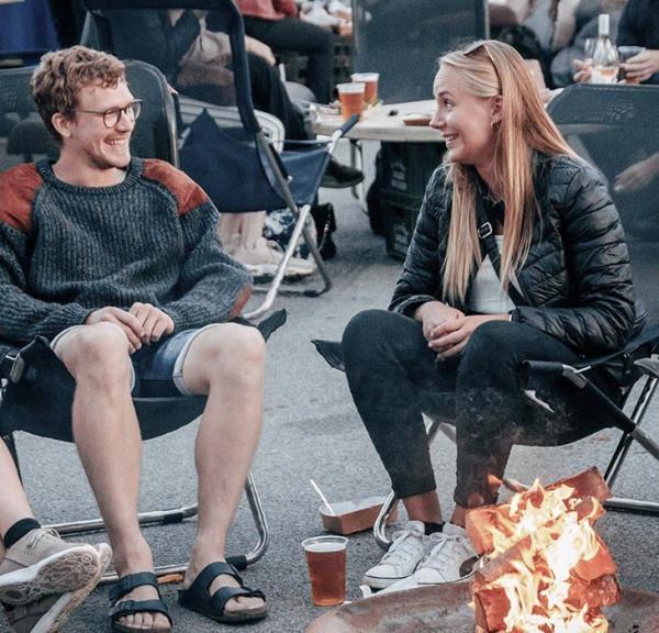 Lagerfeuer vor Storms Pakhus
