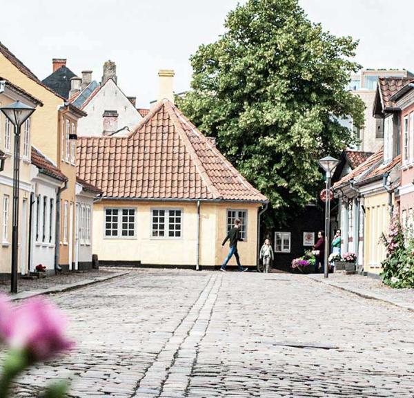 Spazieren Sie zu  Hans Christian Andersens Geburtshaus