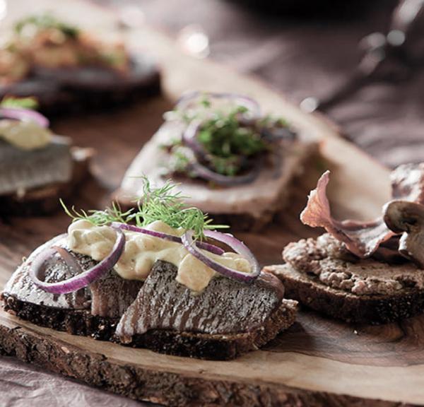 Smørrebrød am Brett