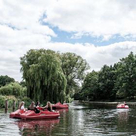 Tretboot auf der Odense Å